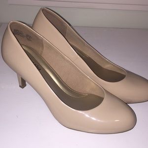 Nude heels